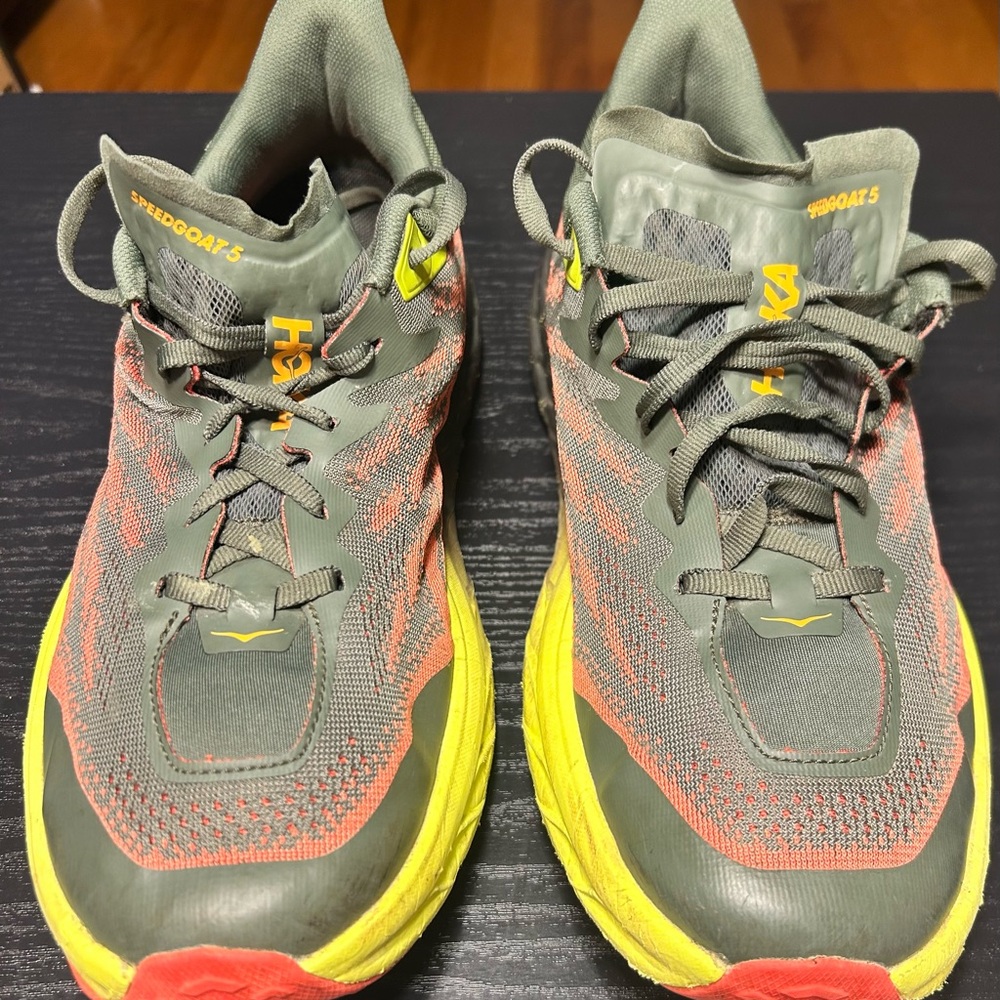 Hoka One One Speedgoat 5 size 10.5